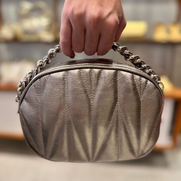 Bolsa Matelassê Oval Pewter - Image 2